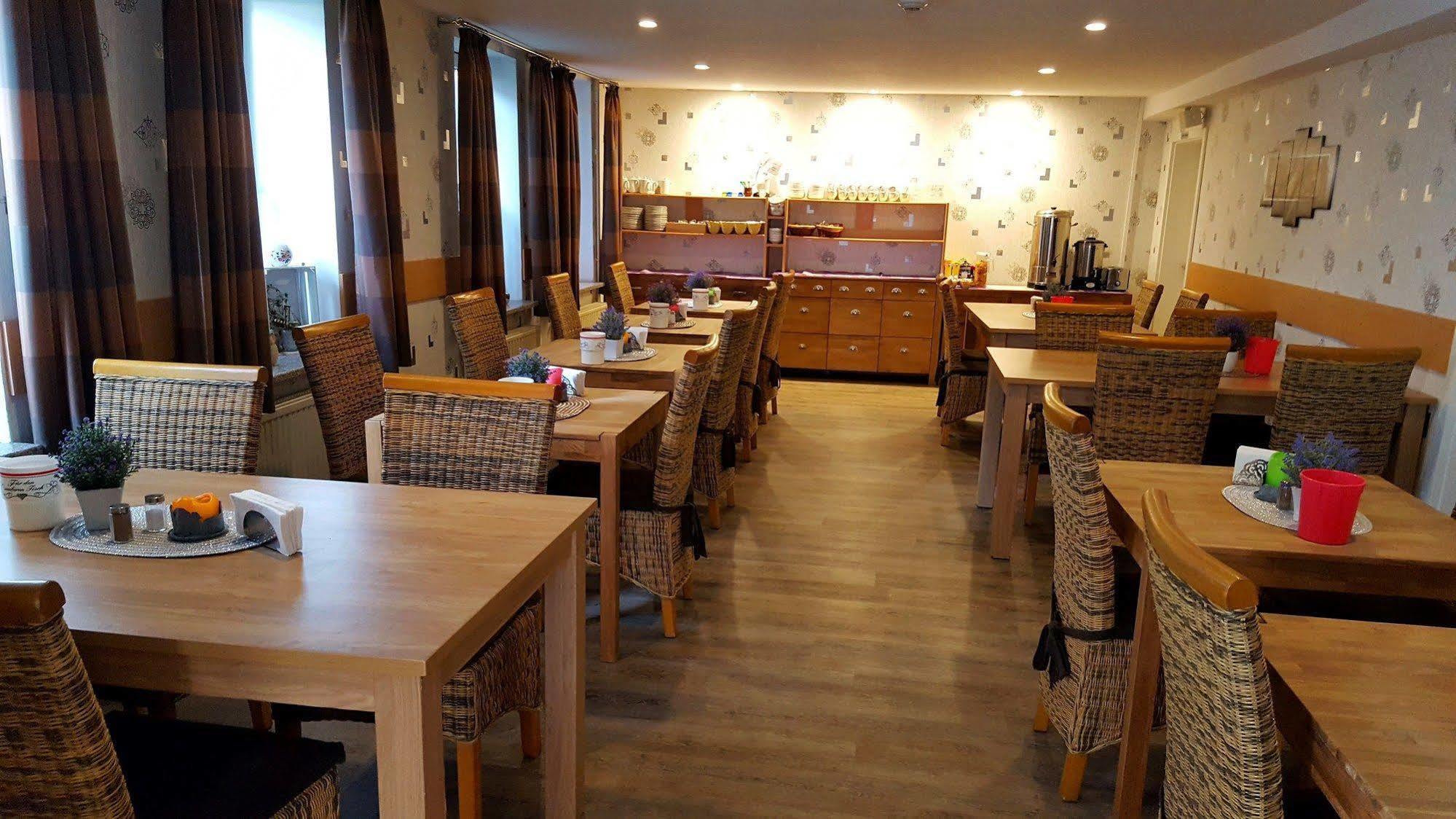 Hotel Up Diek 카롤리넨시엘 외부 사진